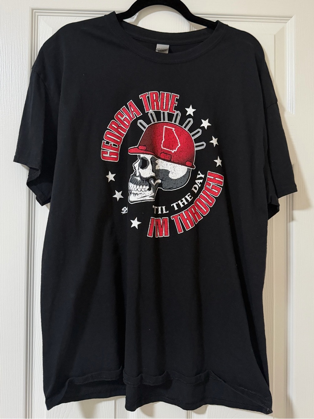 Georgia True Skull Graphic Tee - Black & Red